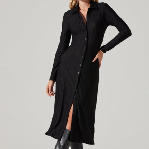 ASTR the label buttoned midi dress - Picture 1 of 6